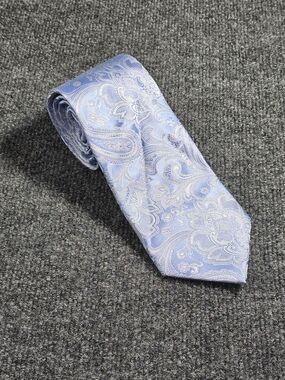 Donald J. Trump Signature Collection 100% Silk Light Blue Paisley Tie